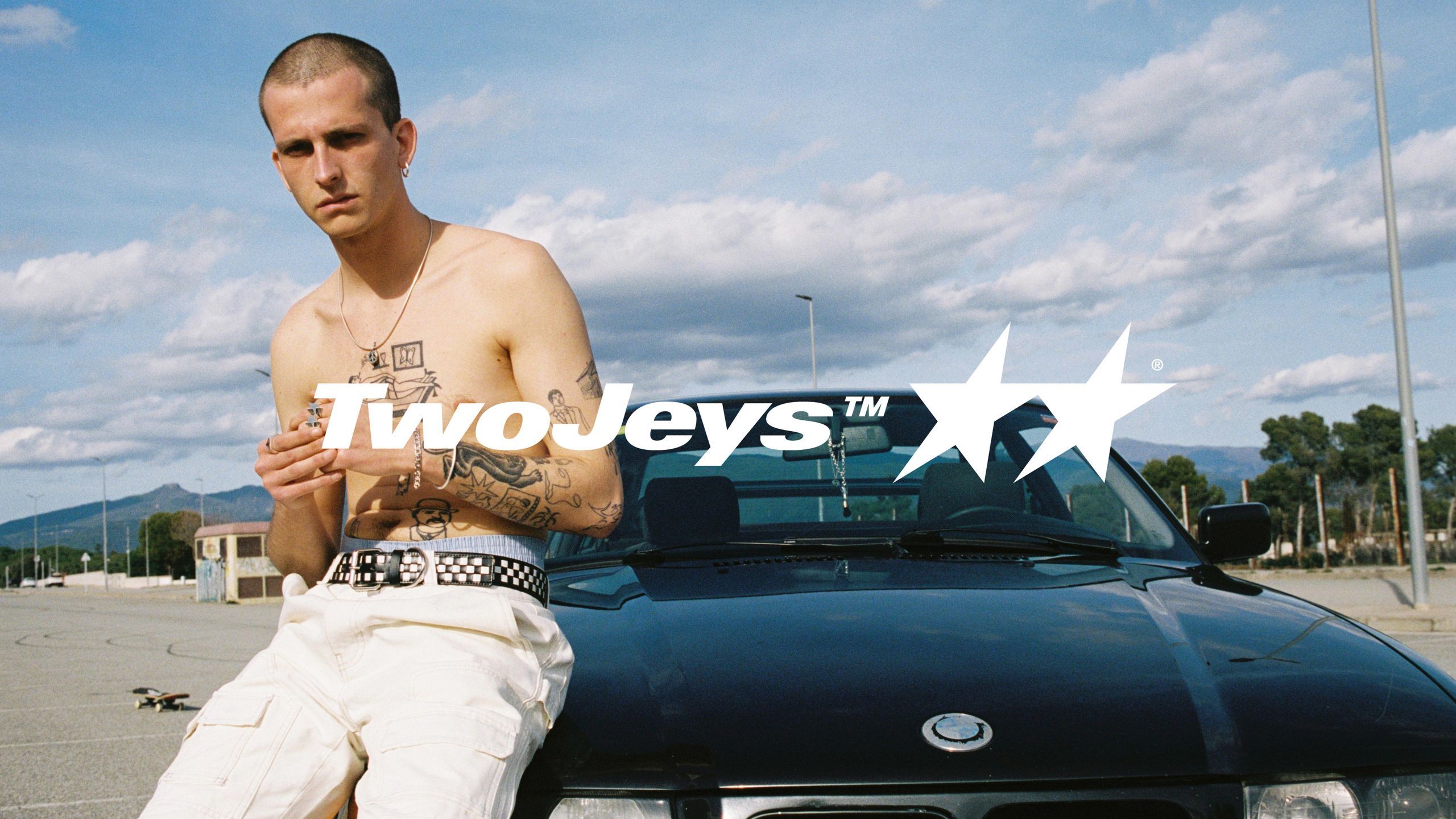 TwoJeys20001
