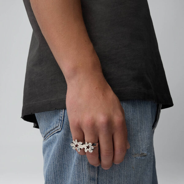 Twojeys Flower Knuckle Ring